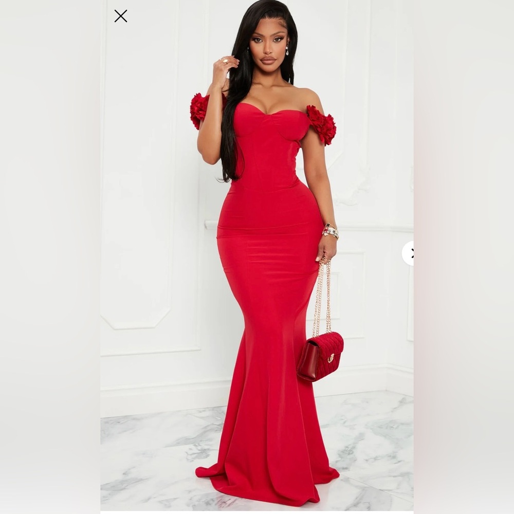 Fashion Nova Red One-Shoulder Mermaid Gown with Floral Sleeve Detail